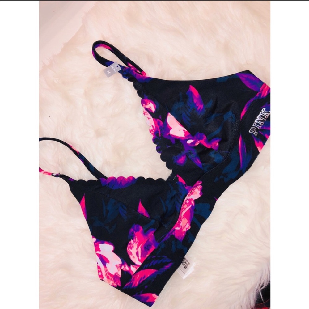 2 for $30! PINK Victoria’s Secret Bralette✨MEDIUM - Picture 1 of 2